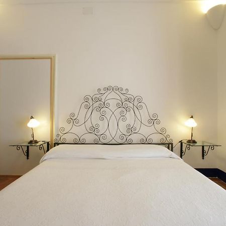 Hotel Novecento à Trapani Extérieur photo