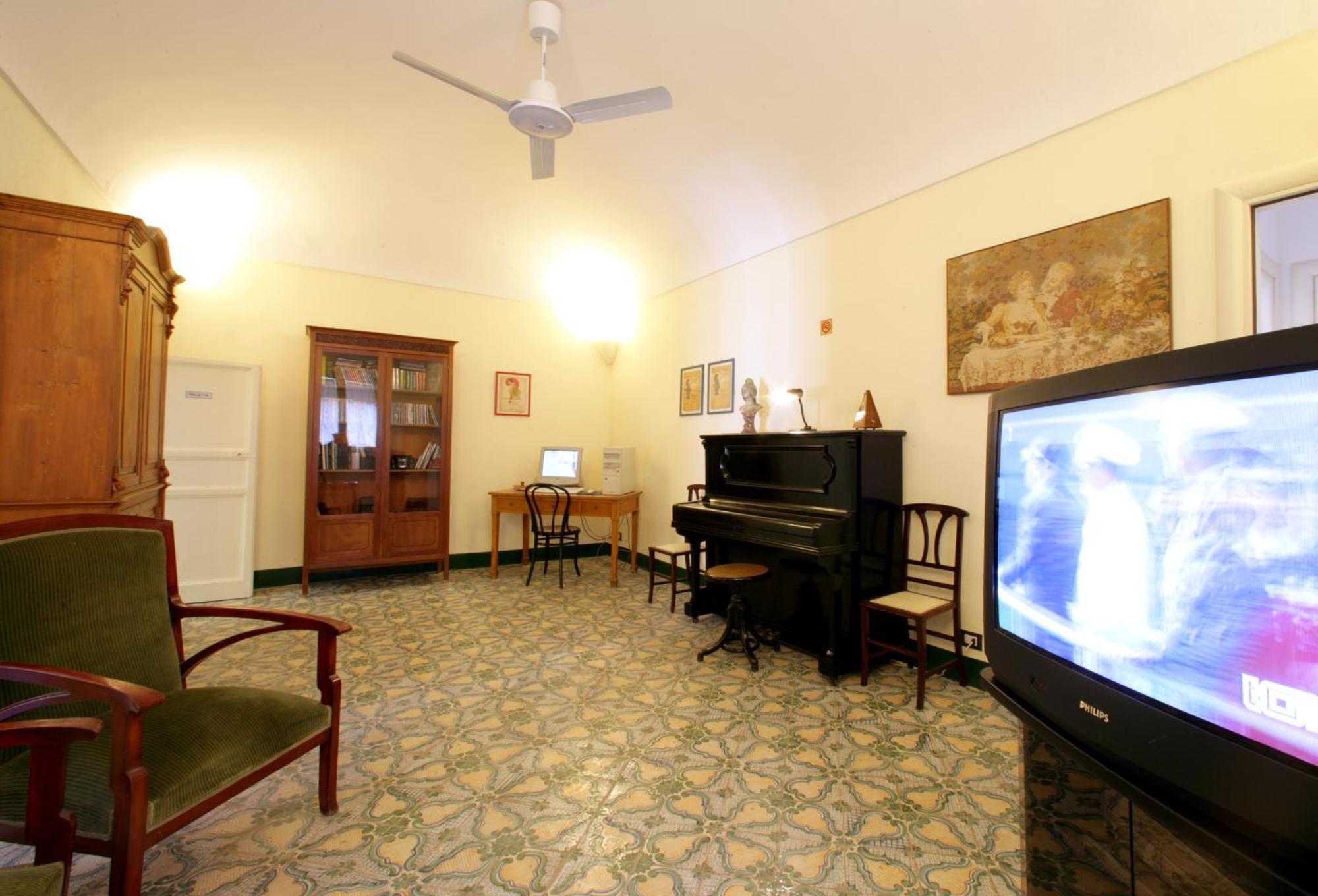 Hotel Novecento à Trapani Extérieur photo